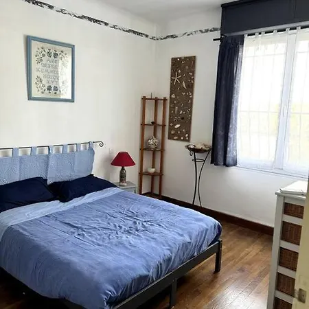 Sabatier T4 Avec Terrasse Et Jardin شقة *