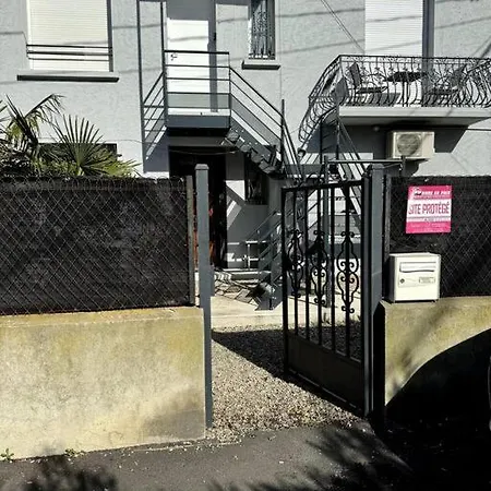 Sabatier T4 Avec Terrasse Et Jardin *