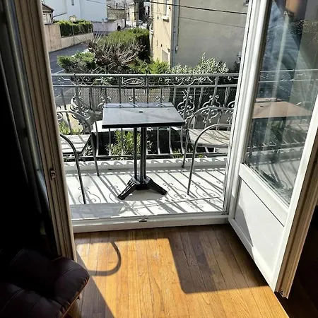 Sabatier T4 Avec Terrasse Et Jardin شقة