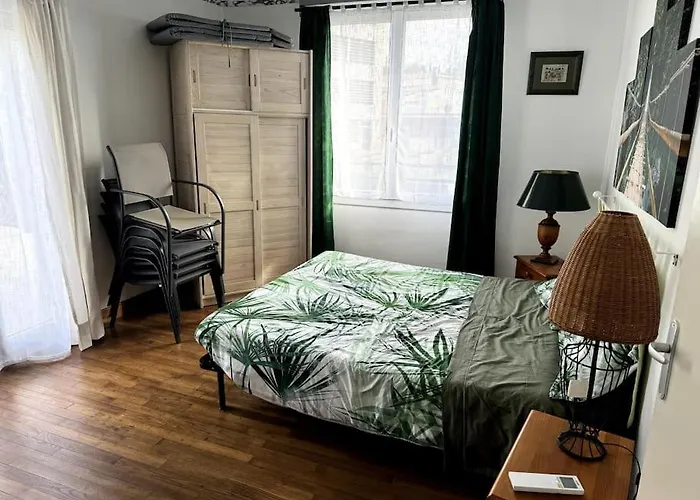 Appartement Sabatier T4 Avec Terrasse Et Jardin *